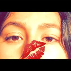 Meet your Posher, Alexis